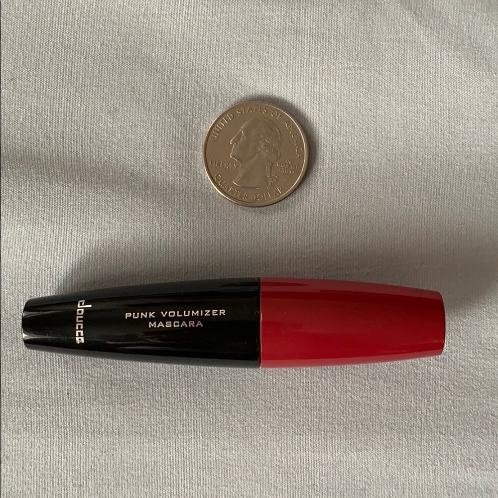 doucce Brand punk volumizer mascara